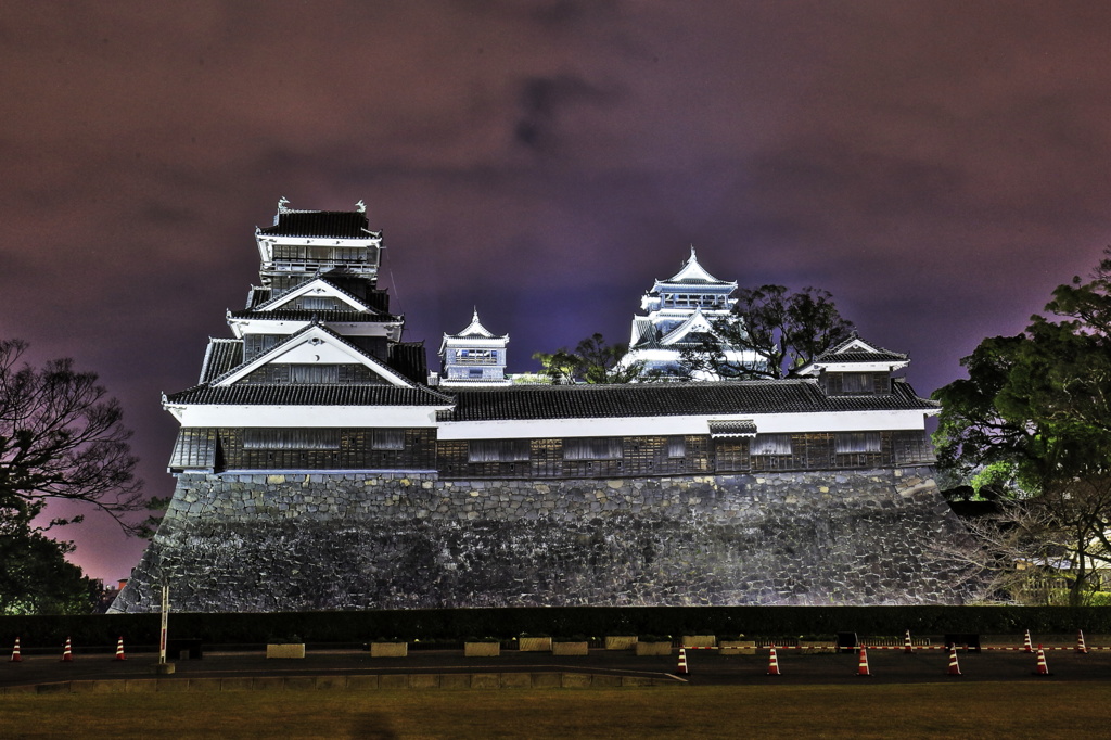 宇土櫓と天守閣-2