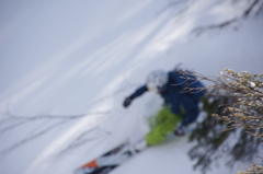 山を翔け降りる