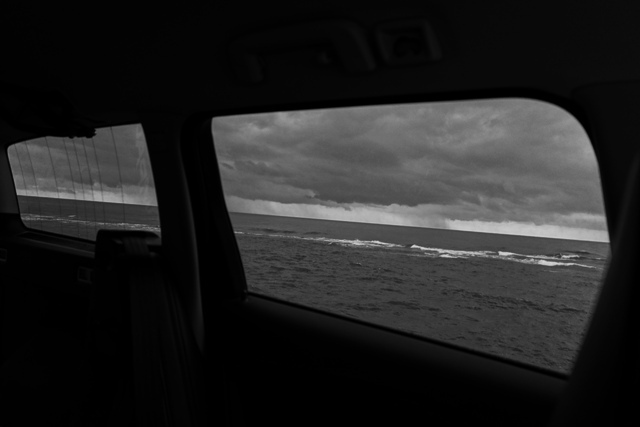 雨上がりの海へ