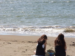 海辺のおねえさん