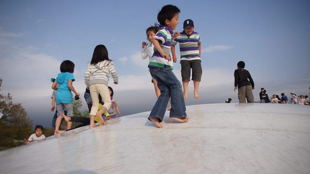 ((((⊂（´∀｀ｏ)⊃))))飛ぶｿﾞｫ！