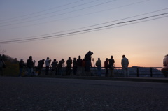 混んでますけど