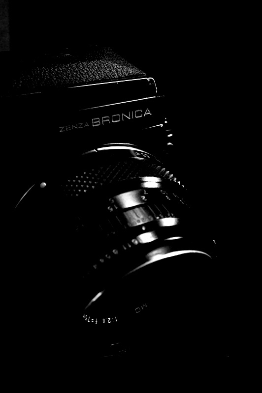 ZENZA　BRONICA