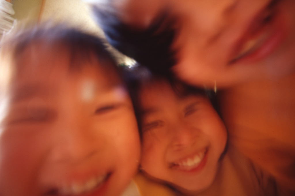 キャハハ・・・