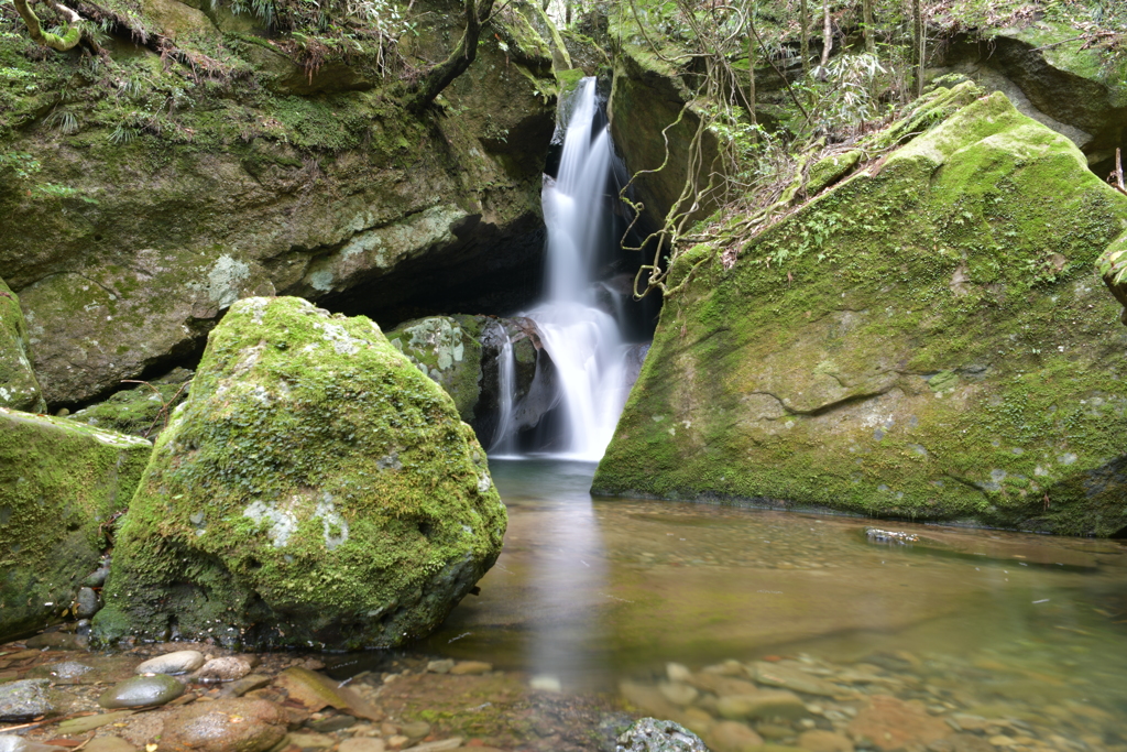 百間山渓谷　かやの滝