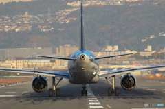 飛行機のお尻にも穴がある