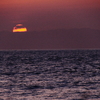 佐渡島に沈む夕日