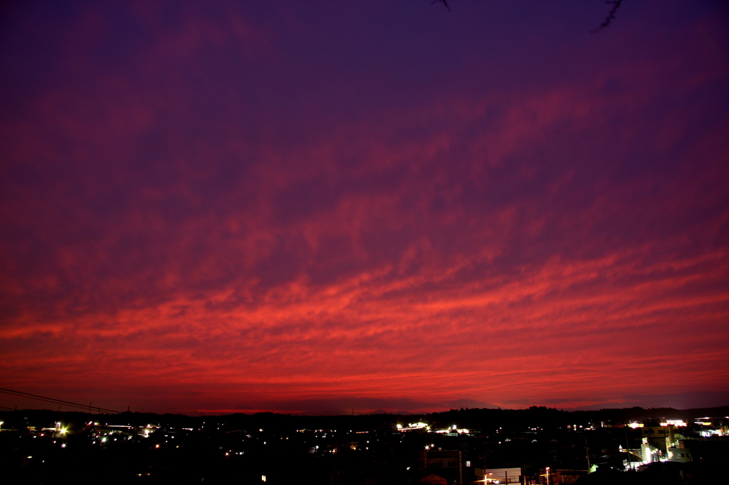 小さな町の夕焼け空