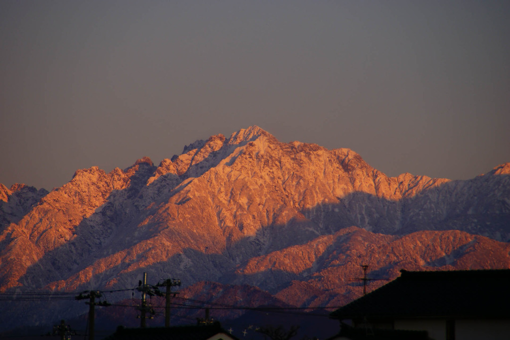 沈みかけの夕陽に照らされて