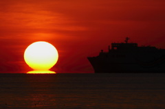 笠戸島ドックの｢だるま夕日｣