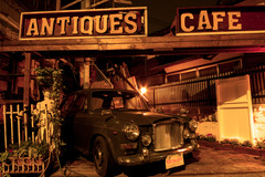 ANTIQUES CAFE