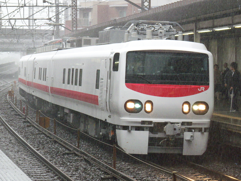 大雨の中の検測