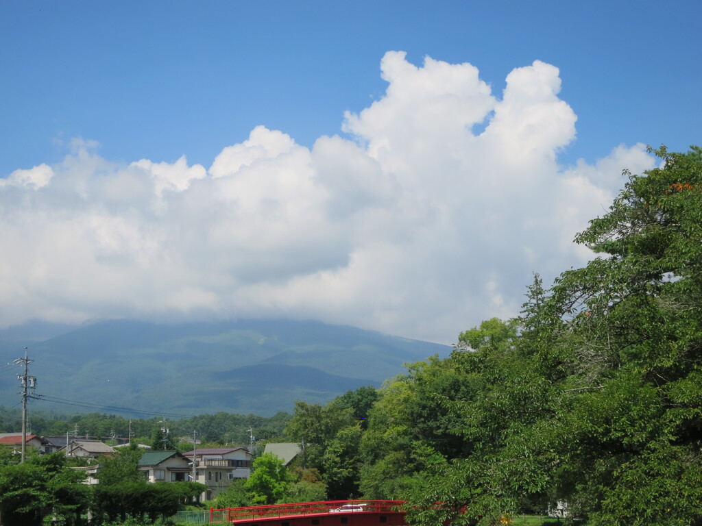 夏の雲　1