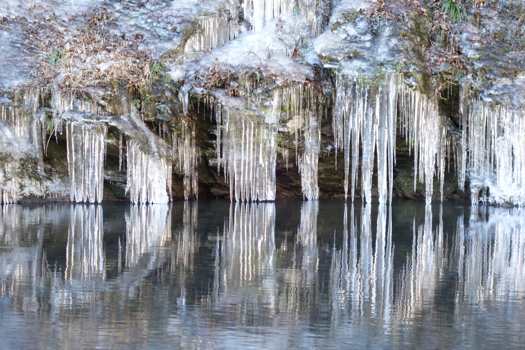 三十槌の氷柱　④