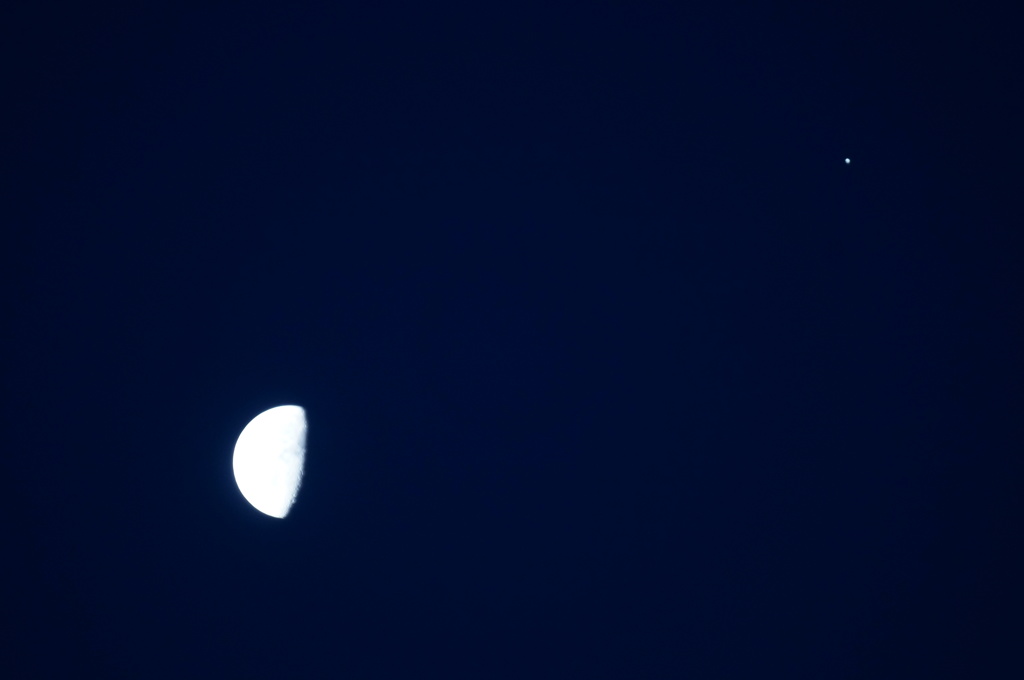 元旦の朝　月と木星