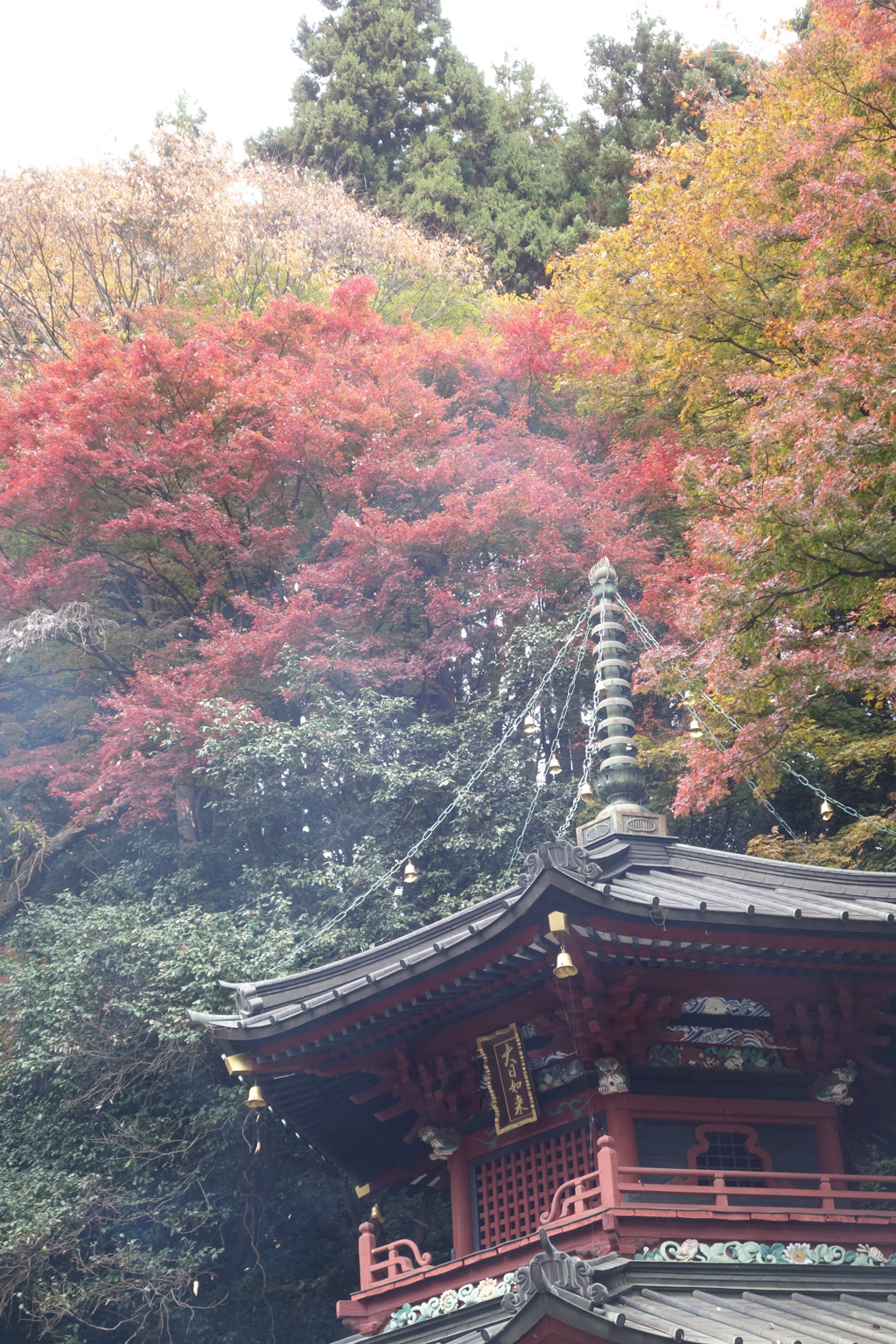 水澤観音にて　六角堂