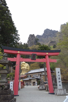 妙義山中之嶽神社