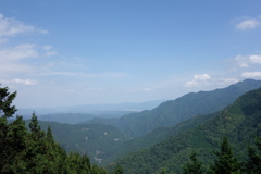 三峯神社　遙拝殿からの眺め