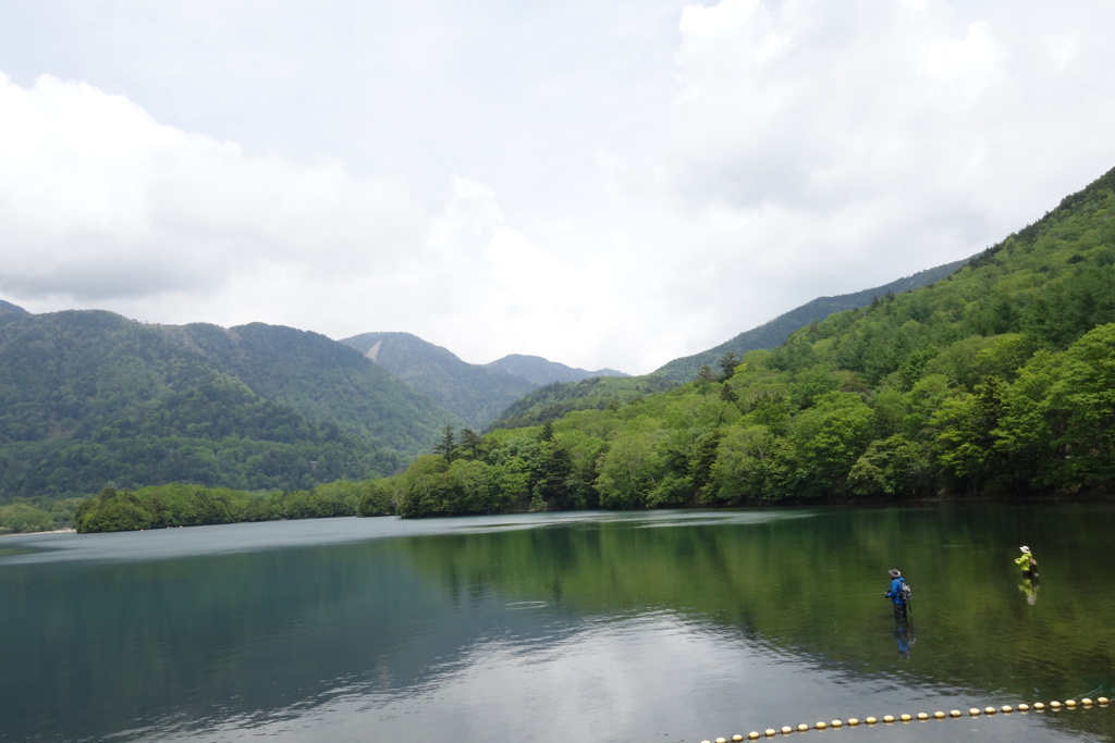 湯ノ湖にて