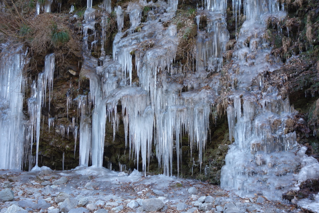 三十槌の氷柱　1