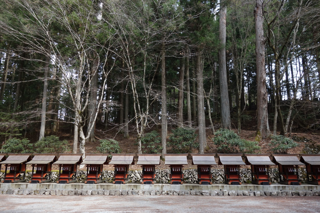 三峰神社　摂末社　1