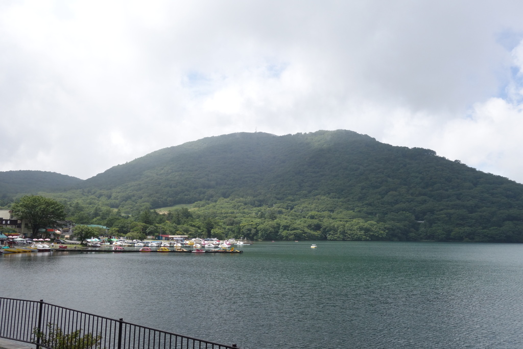 赤城山　大沼は今