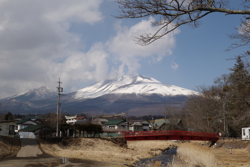 浅間山　軽井沢町役場付近から