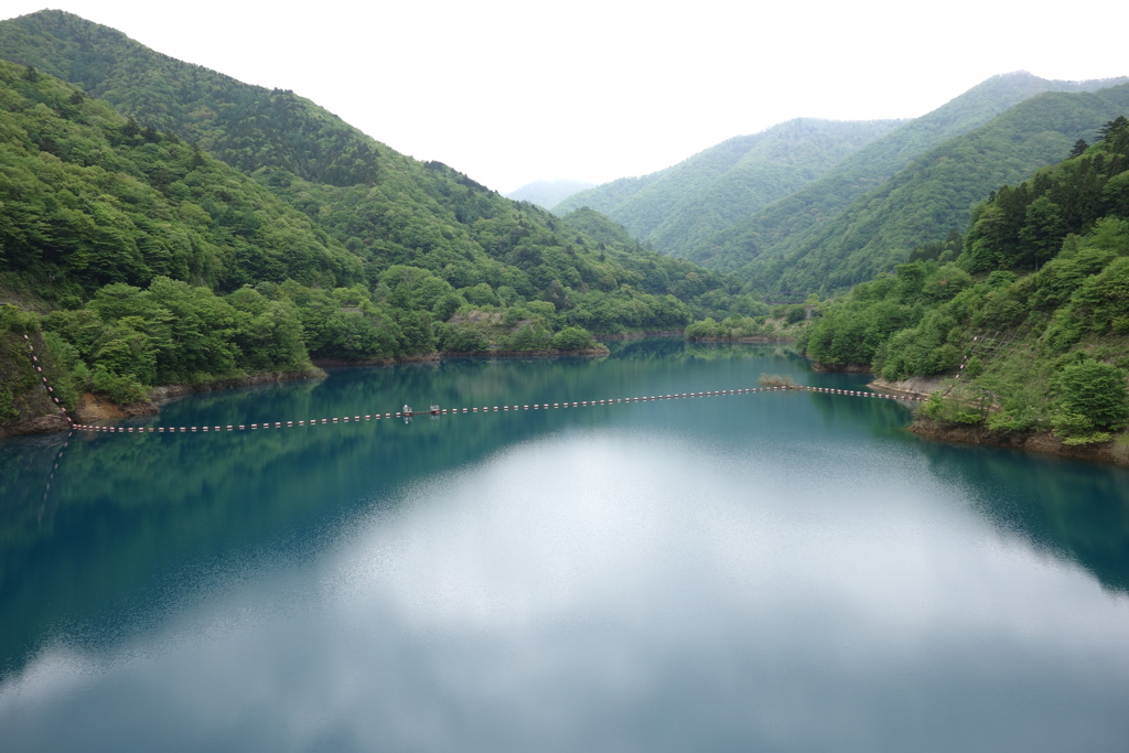 四万川ダムにて　ダム湖