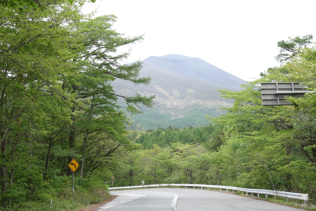 浅間山は今