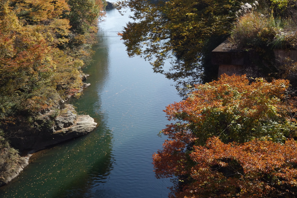 高津戸峡にて