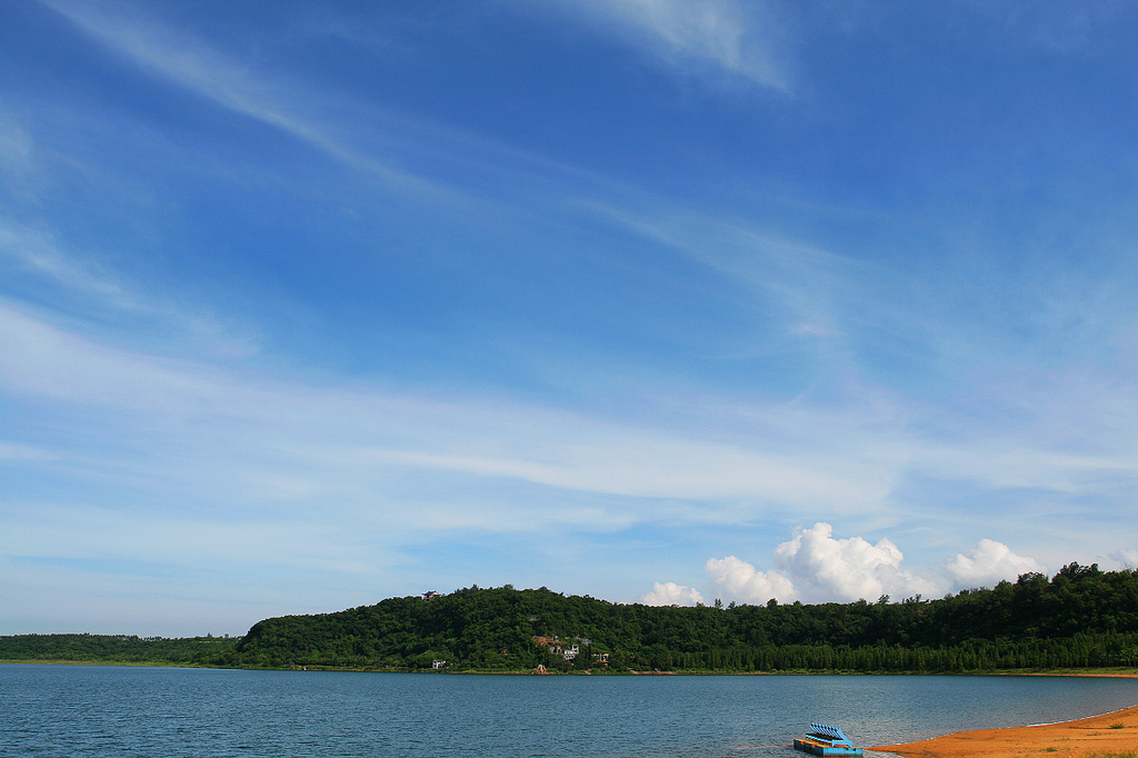 Huguang Lake