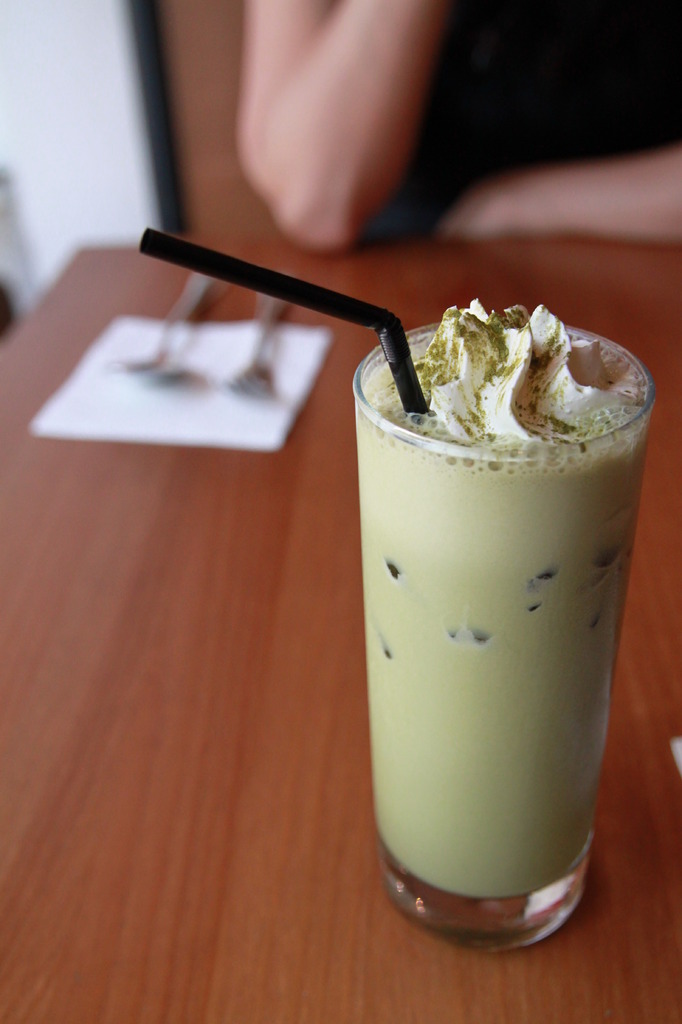 Green tea with milk