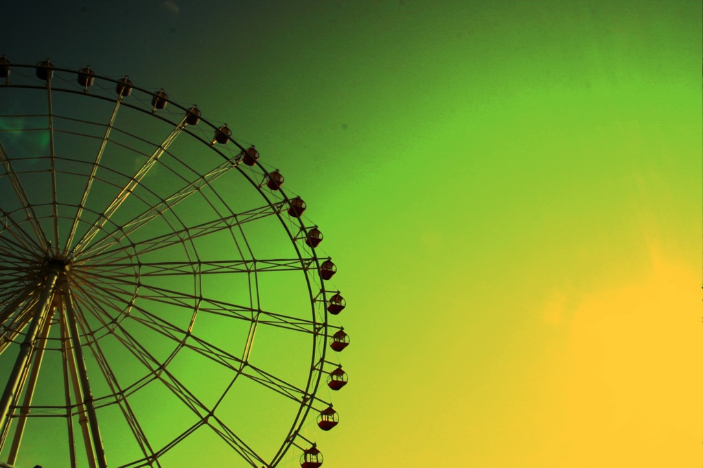Ferris wheel of twilight