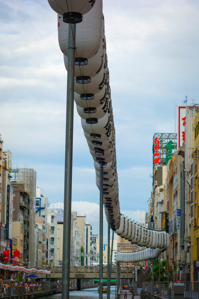 ちょうちん行列や