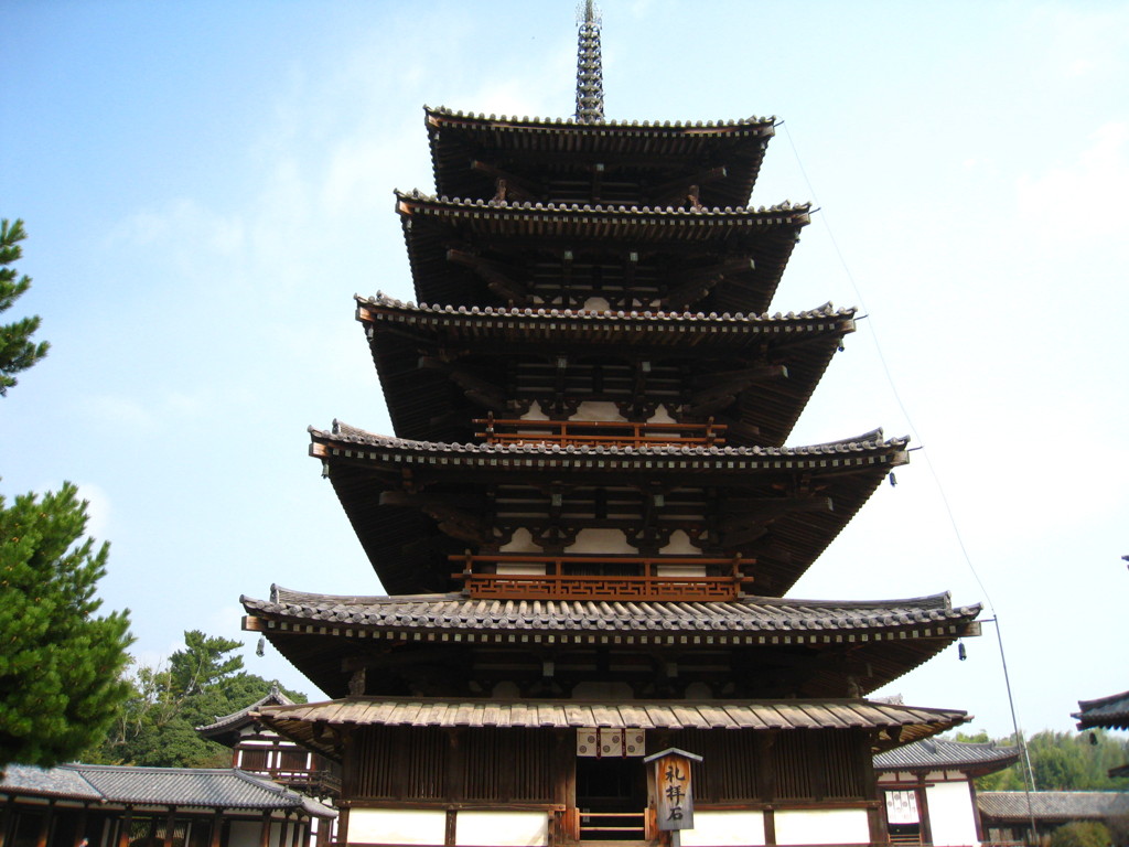 法隆寺五重の塔