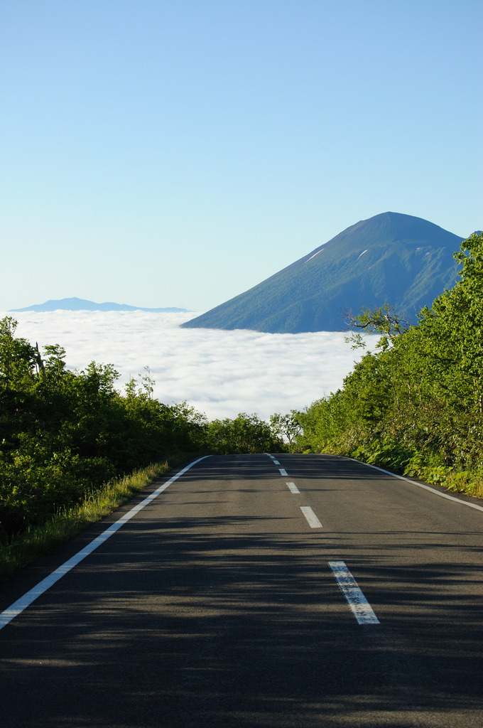 八幡平アスピーテラインより岩手山
