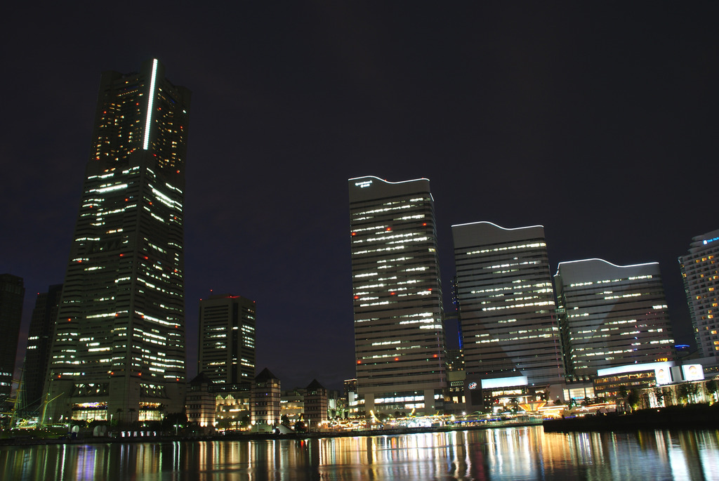 雨上がりの夜景