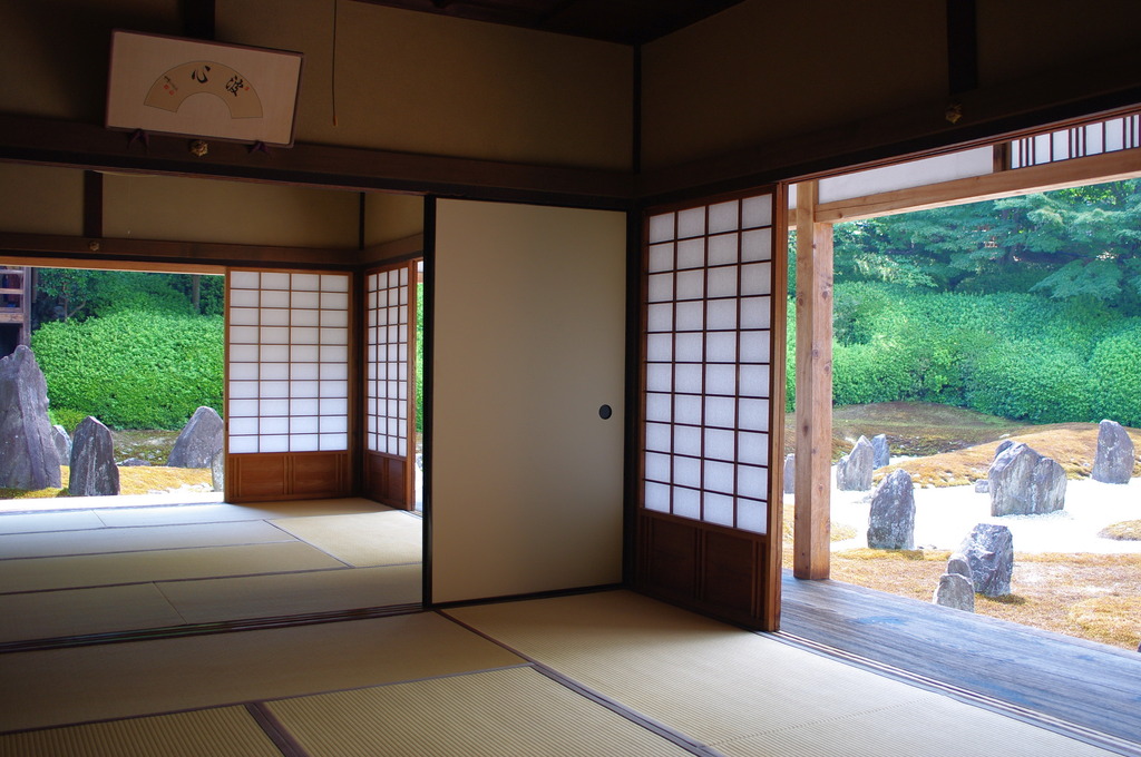夏の静けさ