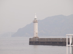 見守る灯台