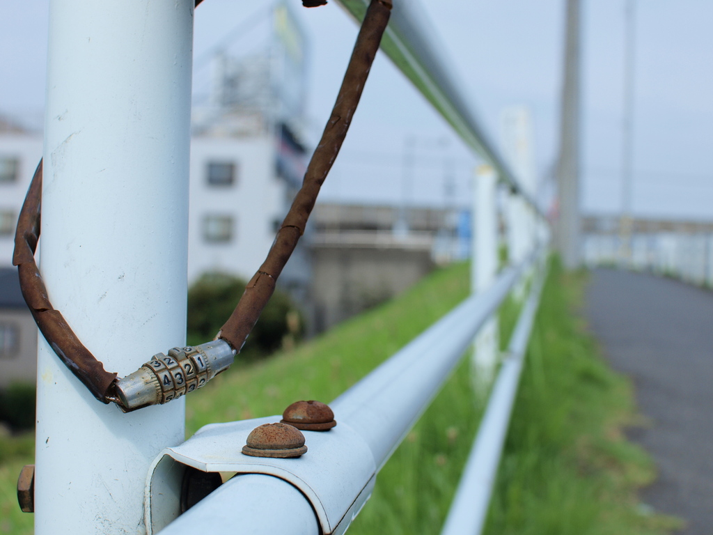 置き去りのチェーンロック