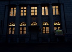 夜の中国銀行(倉敷)