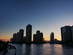 小寒の夕映え（佃島マンハッタン）