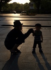 お子様お手をどうぞ