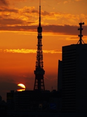 落日の東京タワー