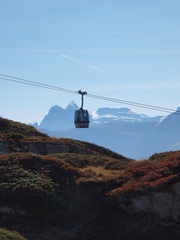 リーダーアルプからモースフルー頂上に向かうロープウェー