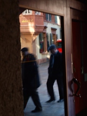 バール:barを訪れた客(ラインフェルデン)