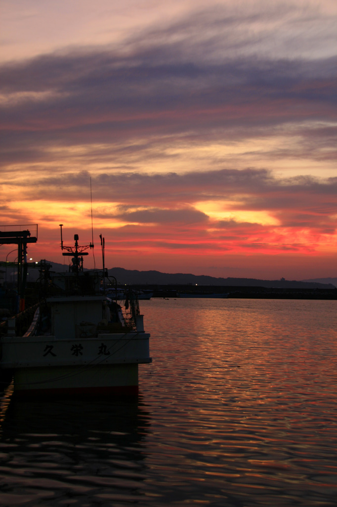 新湊の夕暮れ