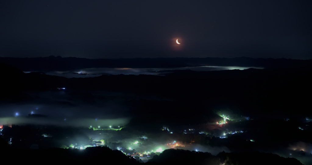 赤月と夜霧