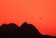 UFO 2機？