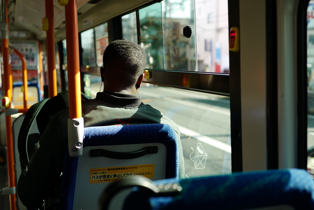 車窓を見て、何を思う。